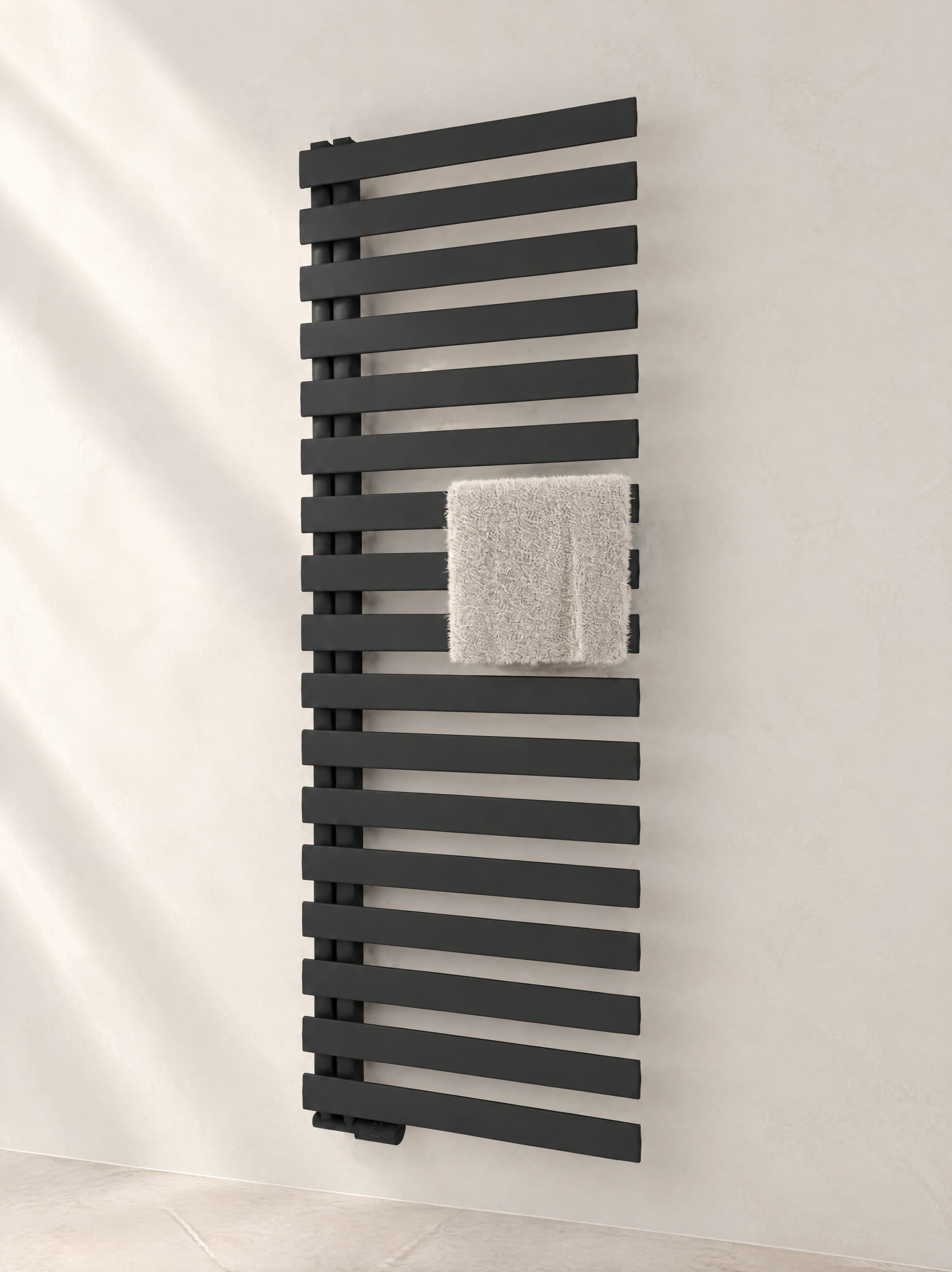 Premium Handtuchheizkörper seitlich offen 50x115 cm Schwarz